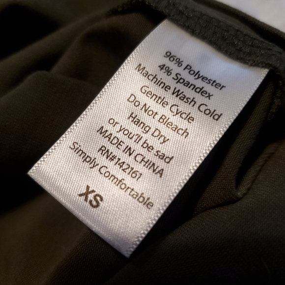 NWT Lularoe Irma - Picture 4 of 4